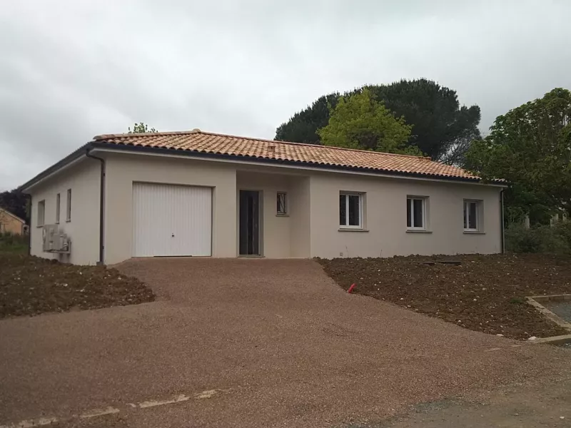 Construction d'une villa T5 de plain-pied à Saint-Sulpice-la-Pointe